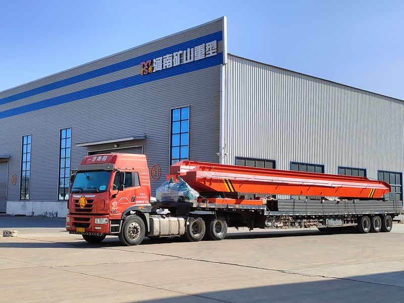 電動單梁起重機，LD20t-26.8m，4臺，發(fā)往石家莊交付客戶使用。