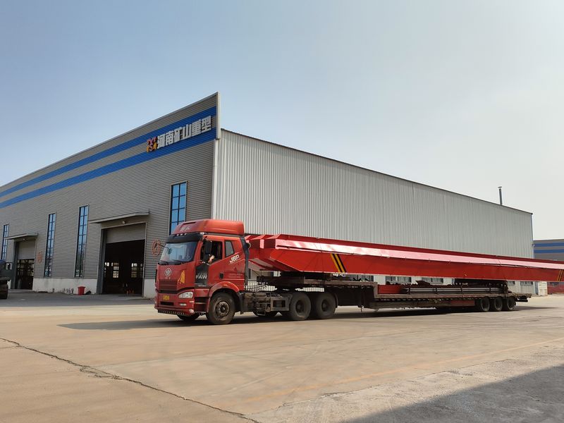 4臺電動單梁起重機，LD10t-26.53m，發(fā)往浙江交付客戶使用。