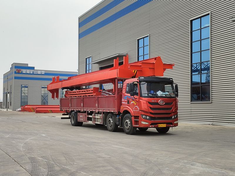 2臺電動葫蘆門式起重機 MHxh10t—13m 發(fā)往河南焦作交付客戶使用。