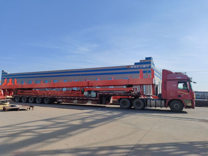 電動葫蘆門式起重機  2臺 MHxh10t—24m 制作完成，發(fā)往湖北交付客戶使用