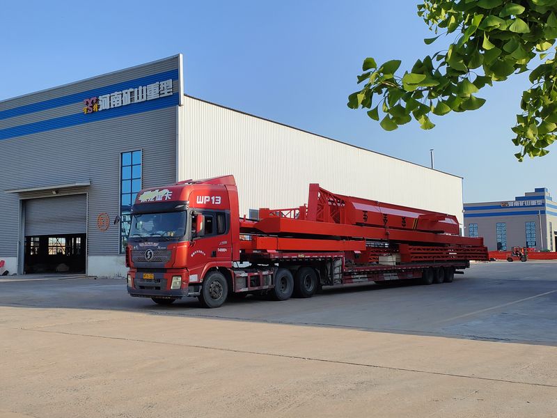 電動葫蘆門式起重機 2臺 MHxh10t—25m 外懸5/5m MHxh5t—23m 外懸4.5/4.5m 制作完成，發(fā)往青海交付客戶使用