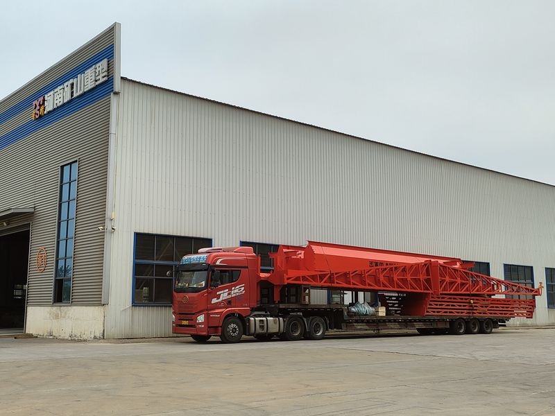 電動葫蘆門式起重機 2臺 MHxh10t—27m 制作完成，發(fā)往甘肅蘭州交付客戶使用